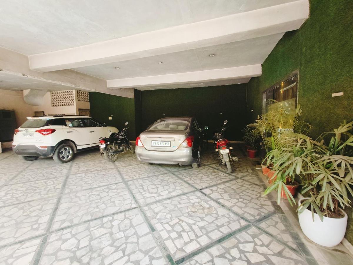 Hotel Ricky International Amritsar Ngoại thất bức ảnh